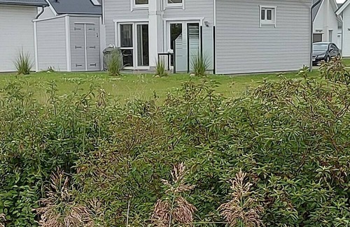 Olpenitz House | Anchorage - infrared sauna, fireplace, shower, bathtub, terrace, parking space