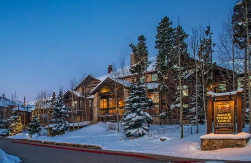Four O'Clock Condo | Super Bowl week Ski-in/Ski-out Suite 5 Star Grand Timber Breckenridge