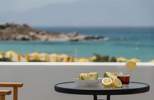 Mikri Vigla Apartment | Apartment 'Afros Beachfront' with Sea View, Wi-Fi and Air Conditioning