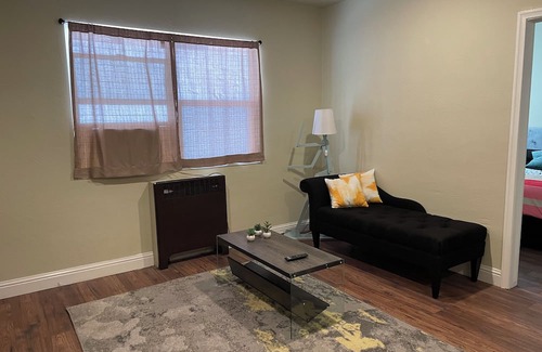Reno/Tahoe Airport Apartment | Cozy 1-bedroom apartment. Close to River Walk and Downtown.