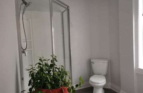 Vanier North Apartment | Downtown apartment