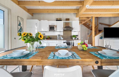 Olpenitz House | OlpeKids - infrared sauna, fireplace, bathtub, shower, terrace, beach chair
