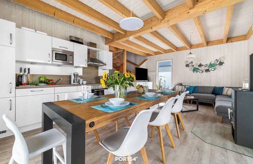 Olpenitz House | OlpeKids - infrared sauna, fireplace, bathtub, shower, terrace, beach chair