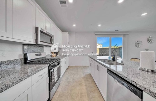 Riverside House | Parkplace Estate Retreat E#42255