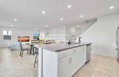 Riverside House | Parkplace Estate Retreat E#42255