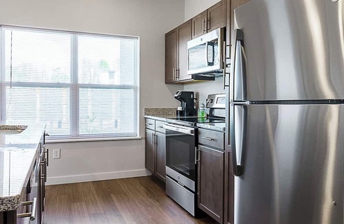 Cartersburg Apartment | Barsala l Charming 2BR with Fitness Center & Pool Access!