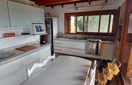 Aracatuba Cabin | Cabana Beira da Lagoa de Ibiraquera-Praia do Rosa