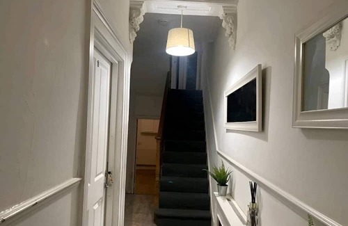 Balham Apartment | Fern Cozy Apartment 5 Free Wifi Parking