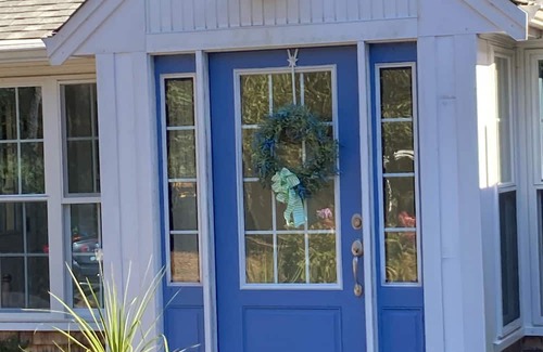 Harwich Port Cottage | NEW LISTING Harwich Port Charming and Quiet 1BR apt Walk to stores & restaurants