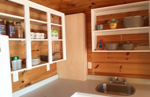 Darlings Lake Cottage | Make some amazing memories at this unique, friendly lakefront Wits End Cottage