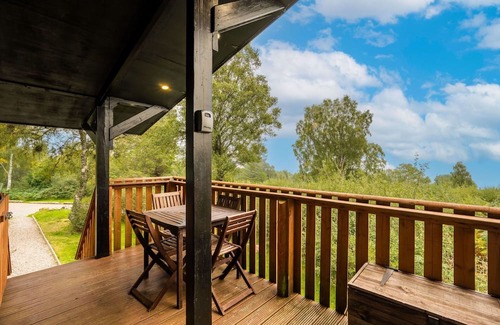 Bunloit House | Stunning private villa for 4 guests with WIFI, TV, patio, pets allowed and parking