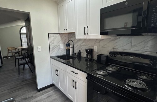 Danbury Apartment | Cozy 1-bedroom apartment in welcoming Danbury with AC, WiFi