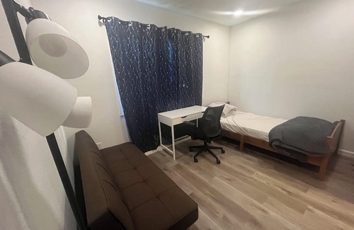 East San Jose Apartment | Chic 1-bedroom with AC and WiFi in awesome San Jose