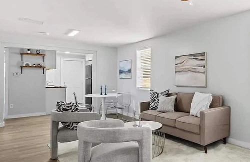 Tallahassee House | Great Weekender
