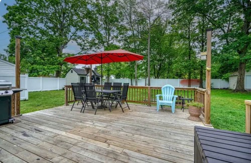 Shady Side House | 3-bedroom home in beautiful Shady Side by the Chesapeake Bay!