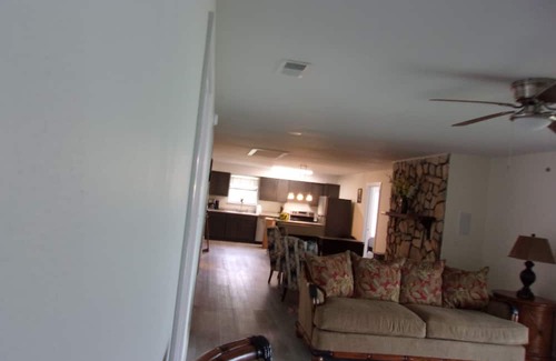 Theodore House | Shekinah Properties Charming 3-bedroom house with WiFi, in Coden on Mobile Bay