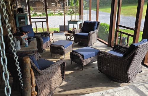 Chickamauga Cabin | Rustic Haven
