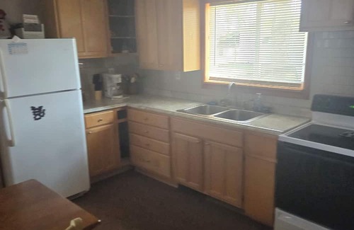 Ironwood House | 3-bedroom house with WiFi in Ironwood