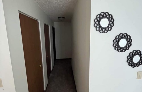 Bismarck Apartment | Cozy 1-bedroom apartment in pleasant Bismarck with AC, patio