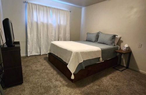 Sedalia Apartment | 1 Bedroom Apartment with Pool