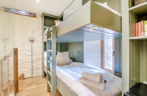 Pen-y-Park House | The Moor Tower - Two Bedroom House, Sleeps 4