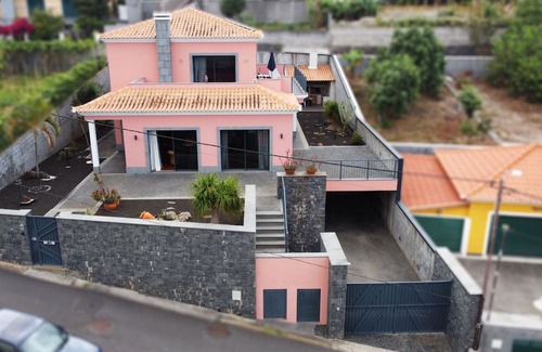 Sao Roque House | Mon Rêve Portugais by LovelyStay