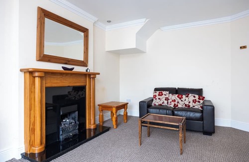 Rathmines House | Super 4 Bed House with Garden near Harolds Cross