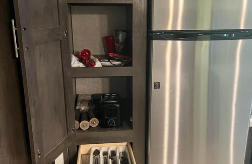 Andrews House | beautiful views from this 2021 rv that sleeps 5 comfortably. full size fridge