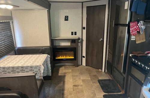 Andrews House | beautiful views from this 2021 rv that sleeps 5 comfortably. full size fridge