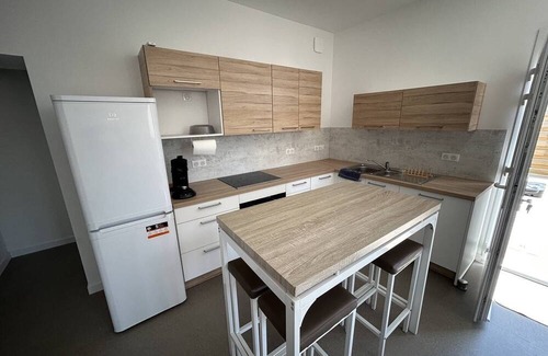 Mimizan-Plage Apartment | Apartment for 6 people in the heart of the pedestrian streets of Mimizan plage