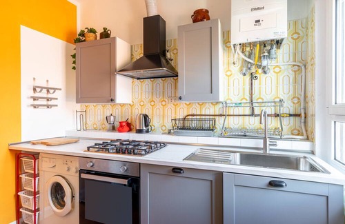 Marina di Massa Villa | Villa 'La Casa Verde' with Private Garden and Wi-Fi