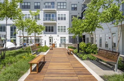 Hingham Apartment | Gorgeous Apt Near Water - COV-2221
