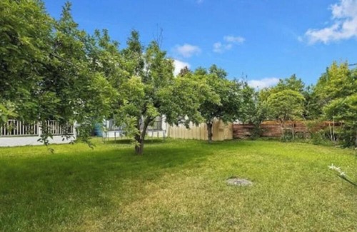 Burley House | 1 Bed 1 Bath apartment