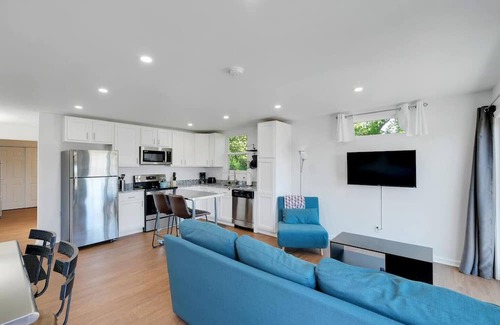 Phoenix Hill Apartment | Unique Shipping Container Retreat: Five 1BR Units