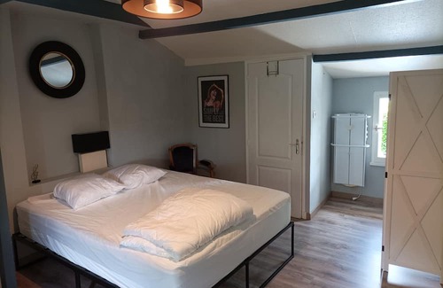 Sainte-Radegonde-des-Noyers Cottage | Vrbo Property