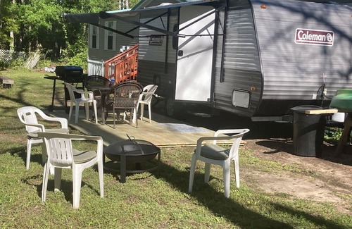 Pawleys Island House | Cozy RV with WiFi, AC in Delightful Pawleys Island Sleeps 4 2022 Coleman lantern