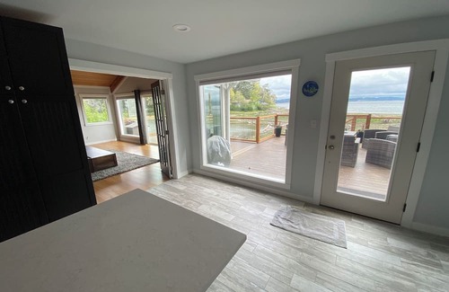 Coupeville House | Penn Cove and Mount Baker views. 3-bedroom home.