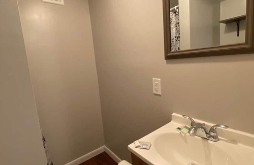 Jacksonville Cabin | Cozy cabin in enchanting Jacksonville with WiFi, AC