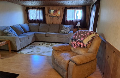 Lowville House | Charming 2-bedroom house just outside of Lowville