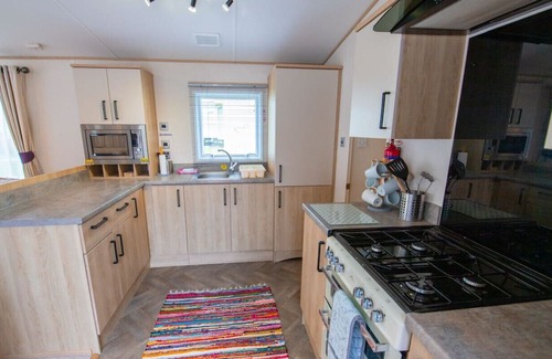 Hastings RV Rental | HO58B Coghurst Hall Hastings