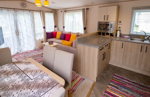Hastings RV Rental | HO58B Coghurst Hall Hastings
