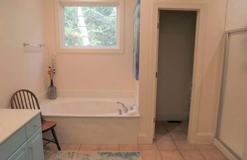 Edisto Island House | The Marianne @ Edisto! Skip & a Jump to the Beach!