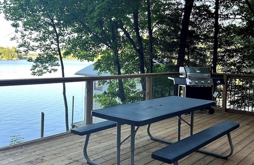 Windermere Cabin | 3-Mile Lakehouse Summ