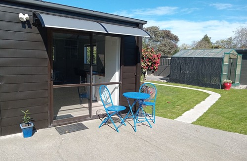 Waimate House | Private & comfortable guest space