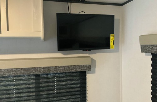 Fort Walton Beach House | Cozy RV with WiFi and AC in Welcoming Fort Walton Beach