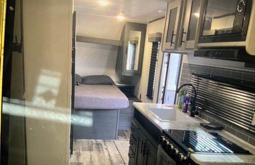 Fort Walton Beach House | Cozy RV with WiFi and AC in Welcoming Fort Walton Beach