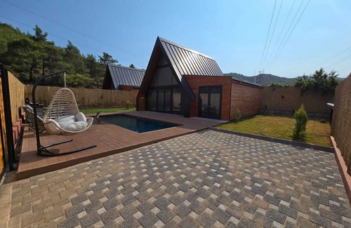 Marmaris Ski Chalet | Rest Bungalow