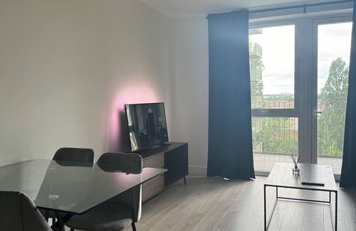 Tokyngton Apartment | Luxury apartment in iconic Wembley