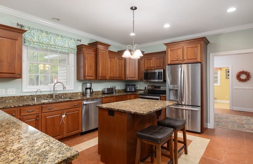 Union Grove Other | Spacious 5+ Bedroom with Pool, Woods, Creek, Near Yadkin Valley wine region