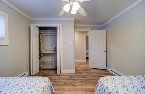 Tannersville House | NEW LISTING! Spacious Getaway with Nearby Dining | Yard Games by RedAwning